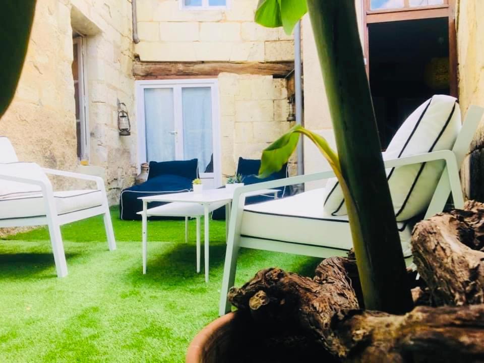 Chez Mimie Les Hotes Fontevraud-l'Abbaye Esterno foto