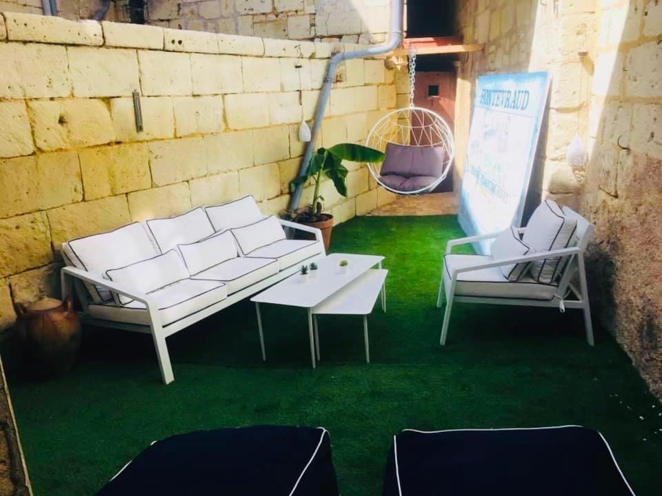 Chez Mimie Les Hotes Fontevraud-l'Abbaye Esterno foto